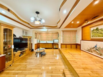 美式家庭待售房屋