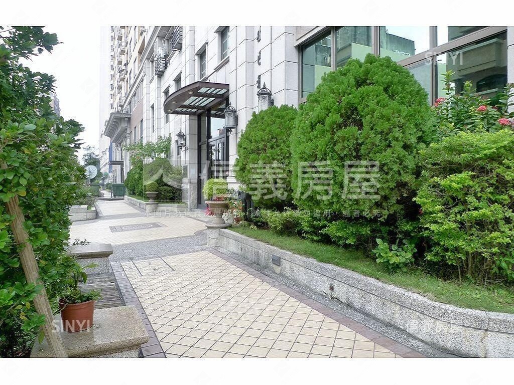 新竹縣竹北市日安巴黎待售房屋