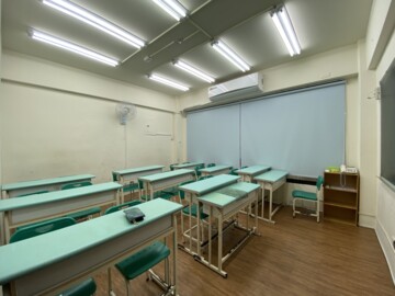 左營高鐵重忠路上屋齡20年內大地坪收租透天