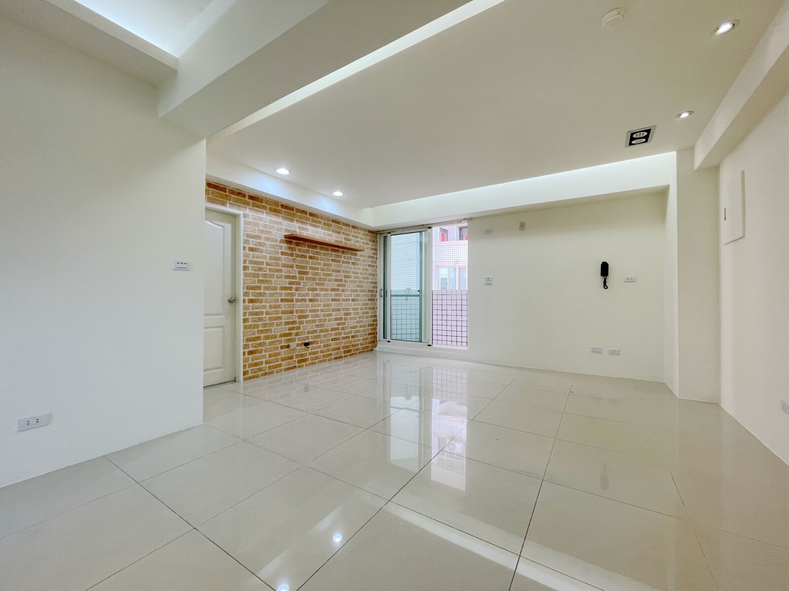 ★★嶺東精密園區大三房美裝璜★★