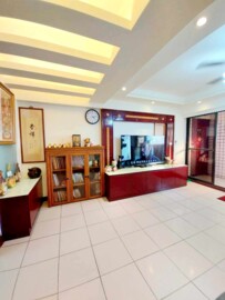 華宮庭園待售房屋