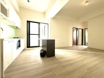 皇家大苑12待售房屋