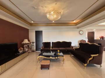 照片上家具沒附《甲山林三改二+車位》汐科站對面 - Image 1