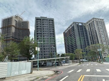樂屋_亞昕潤隆柏克萊公園待售房屋 亞昕潤隆柏克萊公園待售房屋