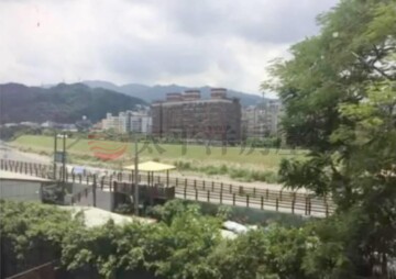 樂河郡耀河待售房屋