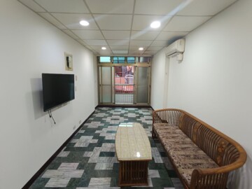 火車站旁二樓(二房) - Image 1