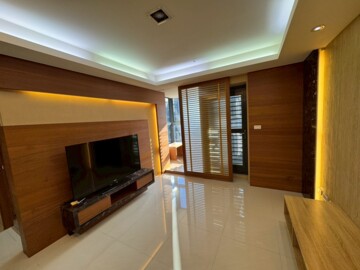 近高鐵三上時上飯店式管理2+1房/平移車位 - Image 1