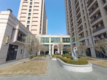 LM藏金待售房屋