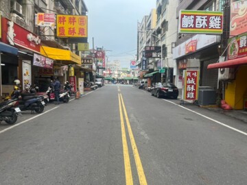 屏東夜市民族路金店面 - Image 1