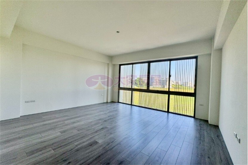 虎尾 雙車全新美墅