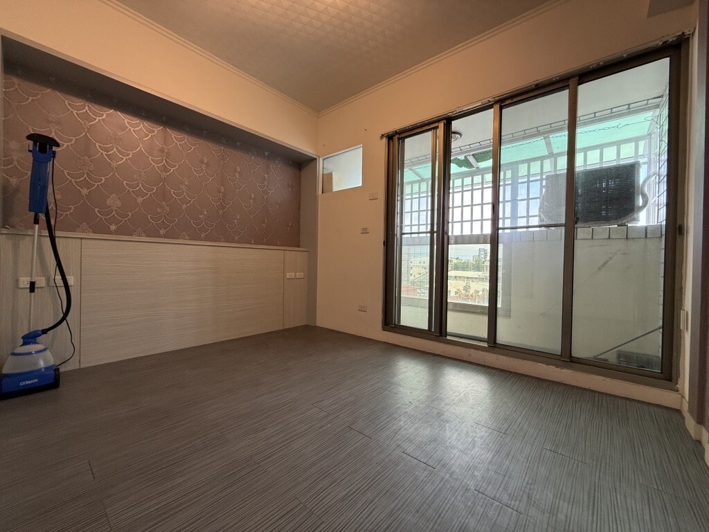 嘉義市西區巴黎大廈待售房屋