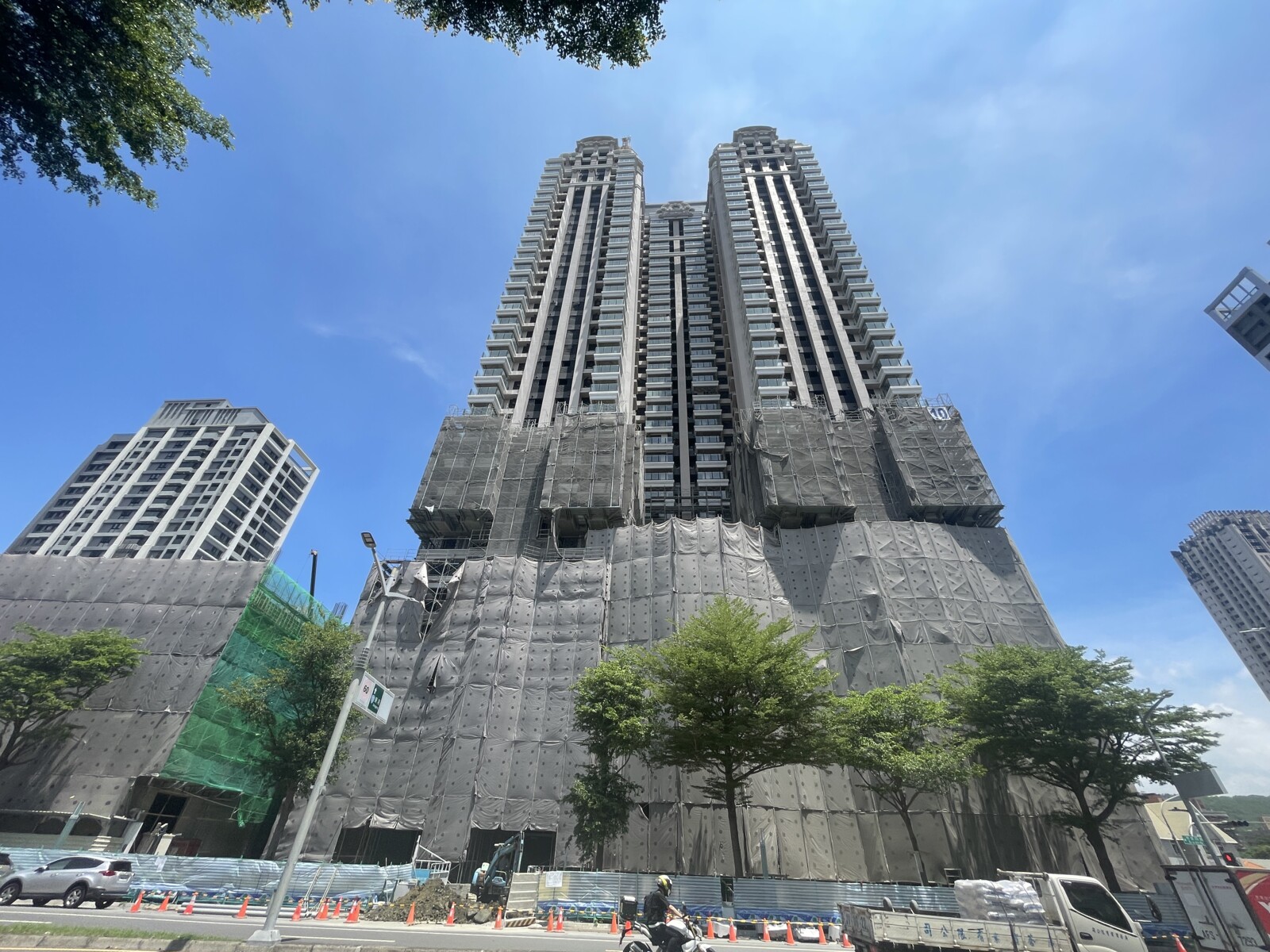 樂屋_高雄市左營區興富發鉑愛悦待售房屋 高雄市左營區興富發鉑愛悦待售房屋