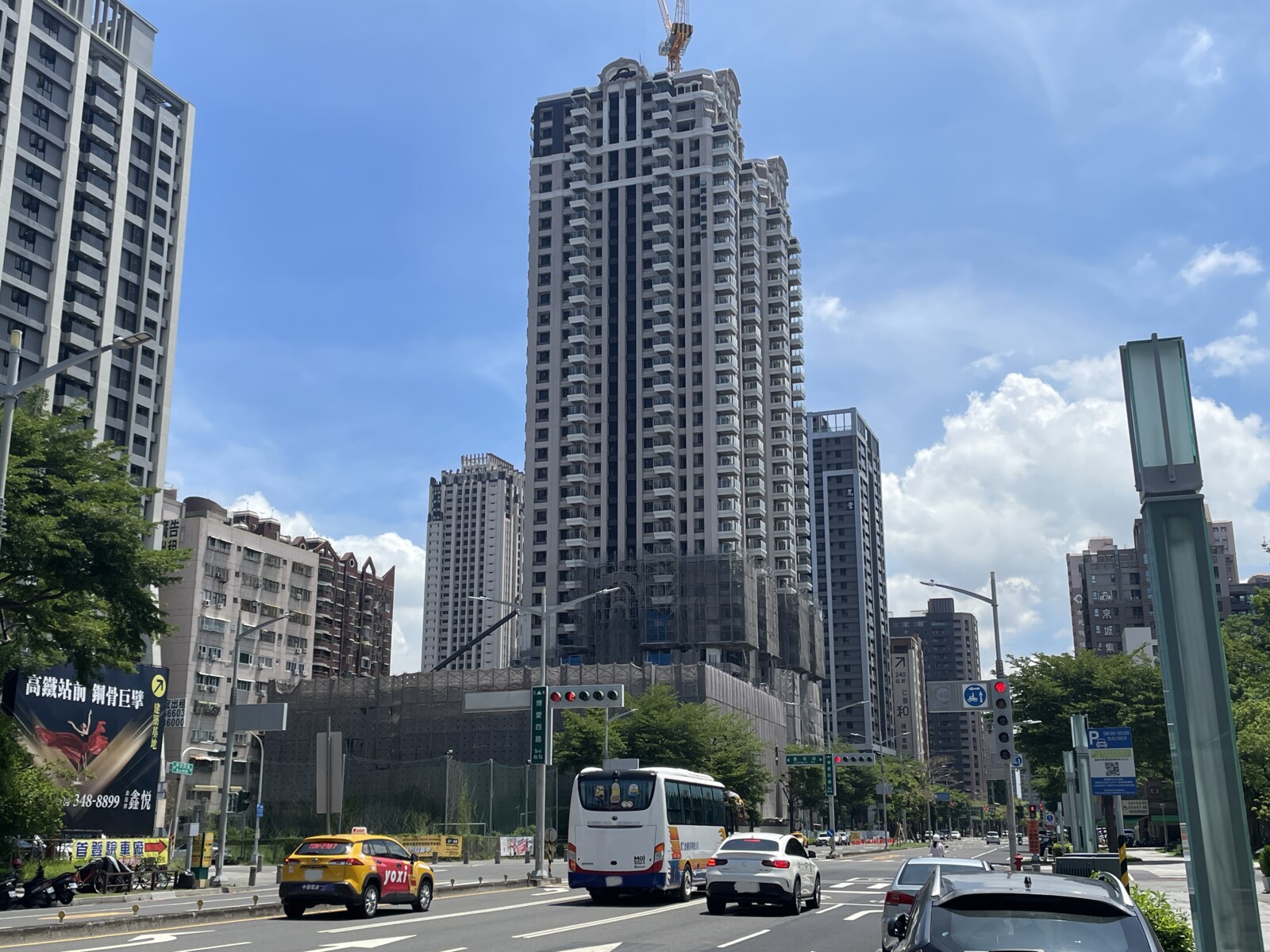 樂屋_高雄市左營區興富發鉑愛悦待售房屋 高雄市左營區興富發鉑愛悦待售房屋