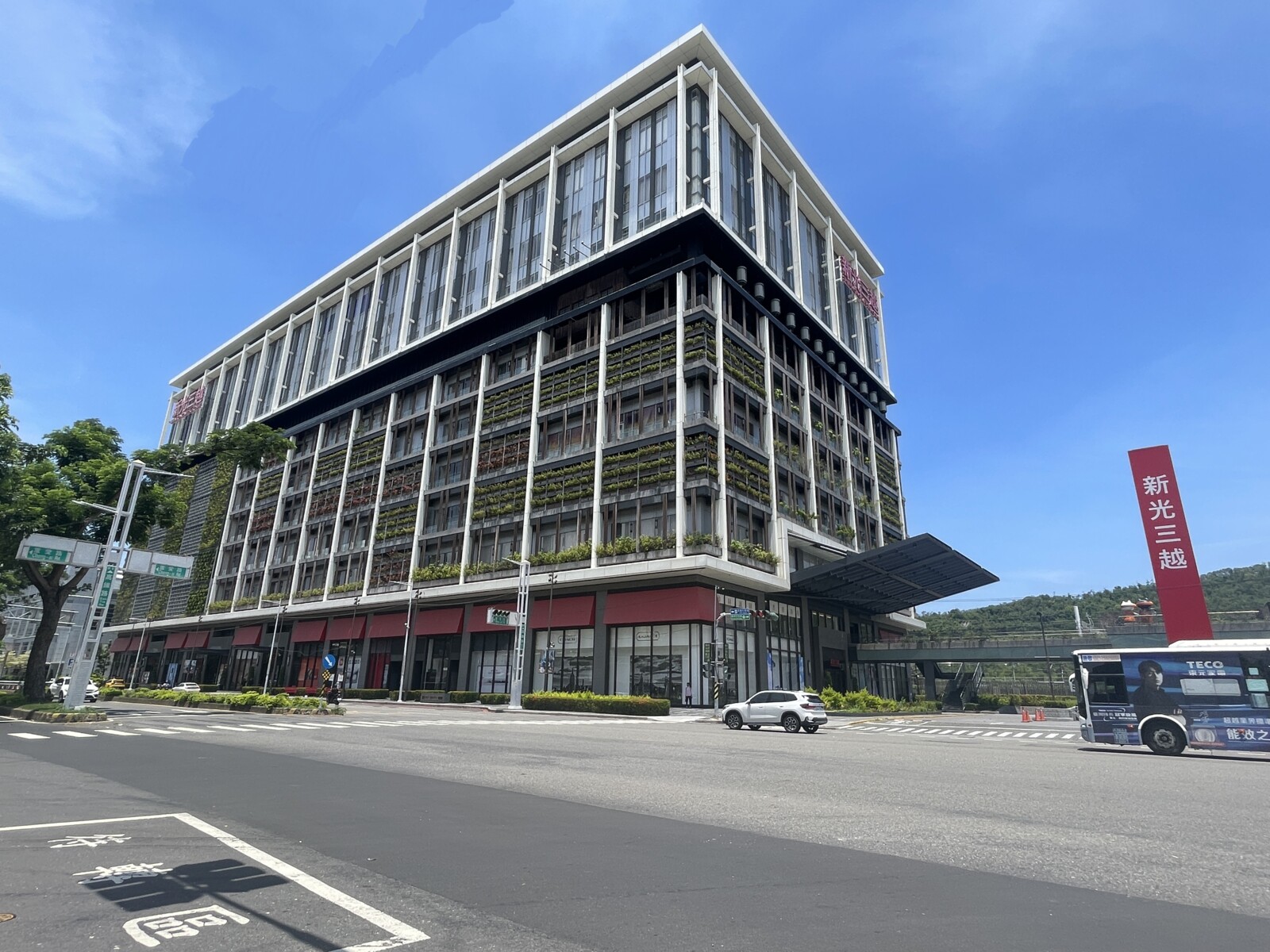 樂屋_高雄市左營區興富發鉑愛悦待售房屋 高雄市左營區興富發鉑愛悦待售房屋