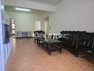 東區裕農路⭐5樓走樓梯⭐大三房公寓|禁寵物 - Image 1