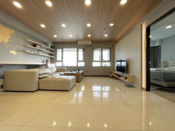 辰廷雷中街透天待售房屋