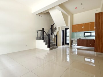 皇家極光待售房屋