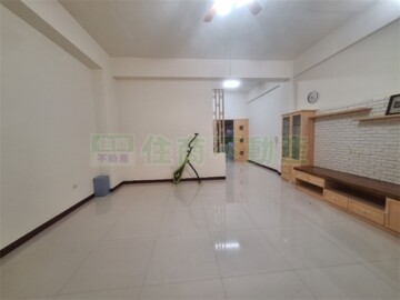 田園休閒家華廈區待售房屋