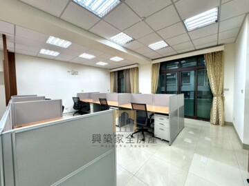 ★竹北超人★近高鐵｜美裝潢｜科技公司辦公 - Image 1