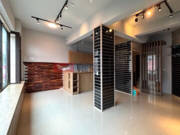 竹南市區轉角套房 - Image 1