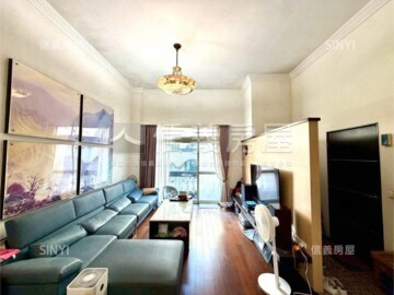 瓏山林公寓區待售房屋