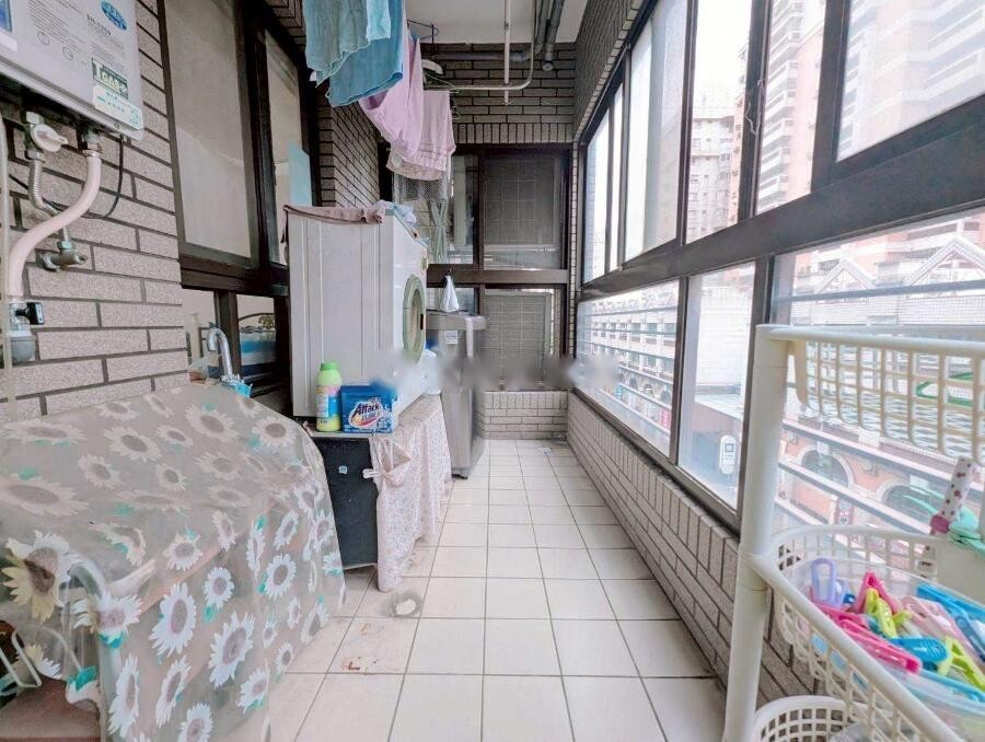 台中市南屯區太子龍待售房屋