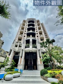 辰廷雷中街透天待售房屋