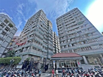 現代經典待售房屋