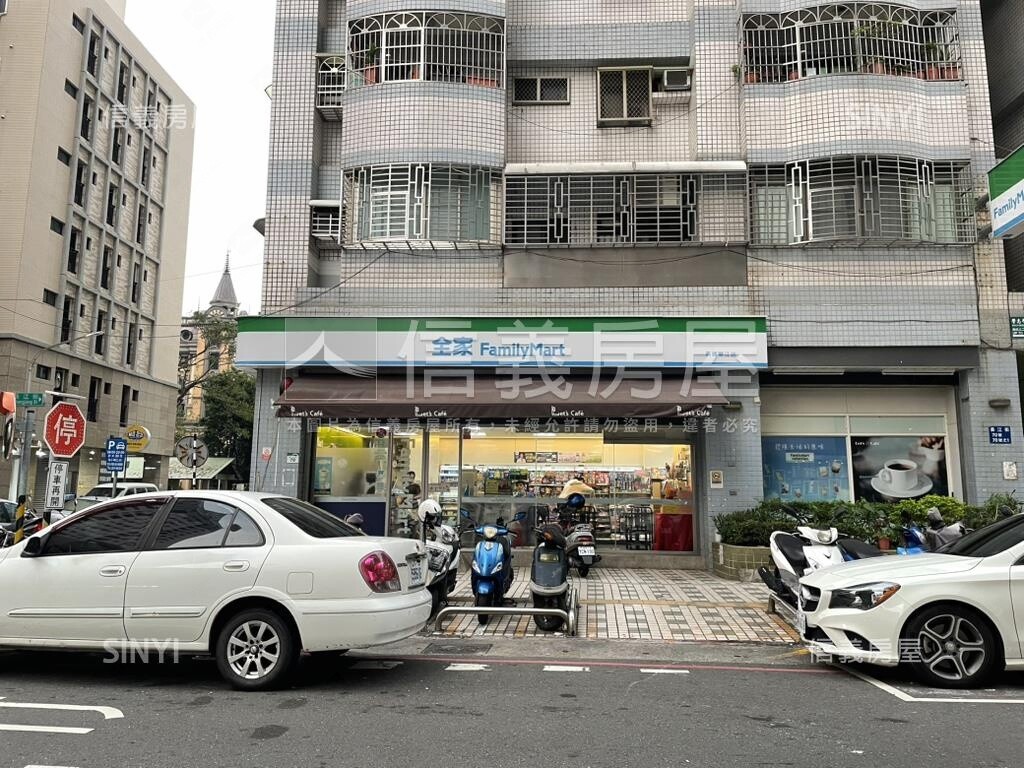 高雄市前鎮區鳳凰嘉鄰待售房屋