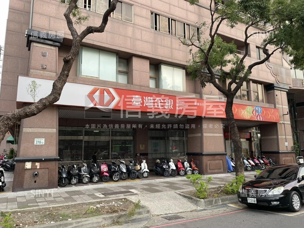 高雄市前鎮區鳳凰嘉鄰待售房屋
