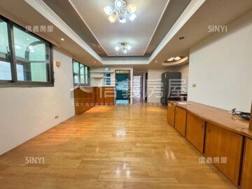 國際學社華廈待售房屋