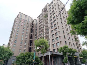 大城凱旋門待售房屋