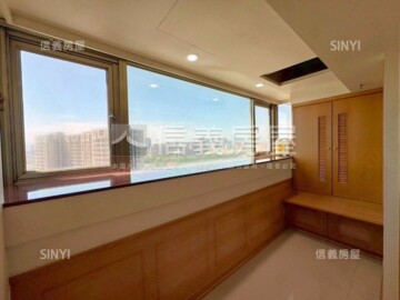 鴻莊待售房屋