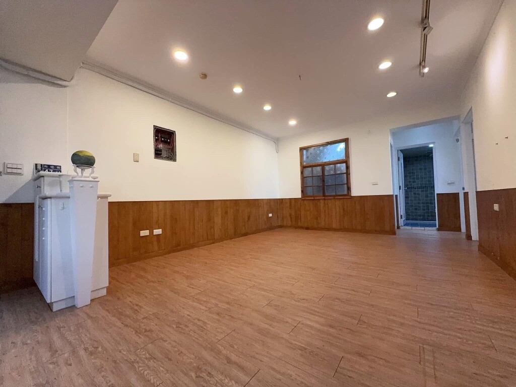 樂屋_嘉義市東區亞洲書香苑待售房屋 嘉義市東區亞洲書香苑待售房屋