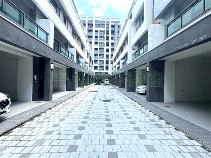 新市!大社國小旁超值車墅