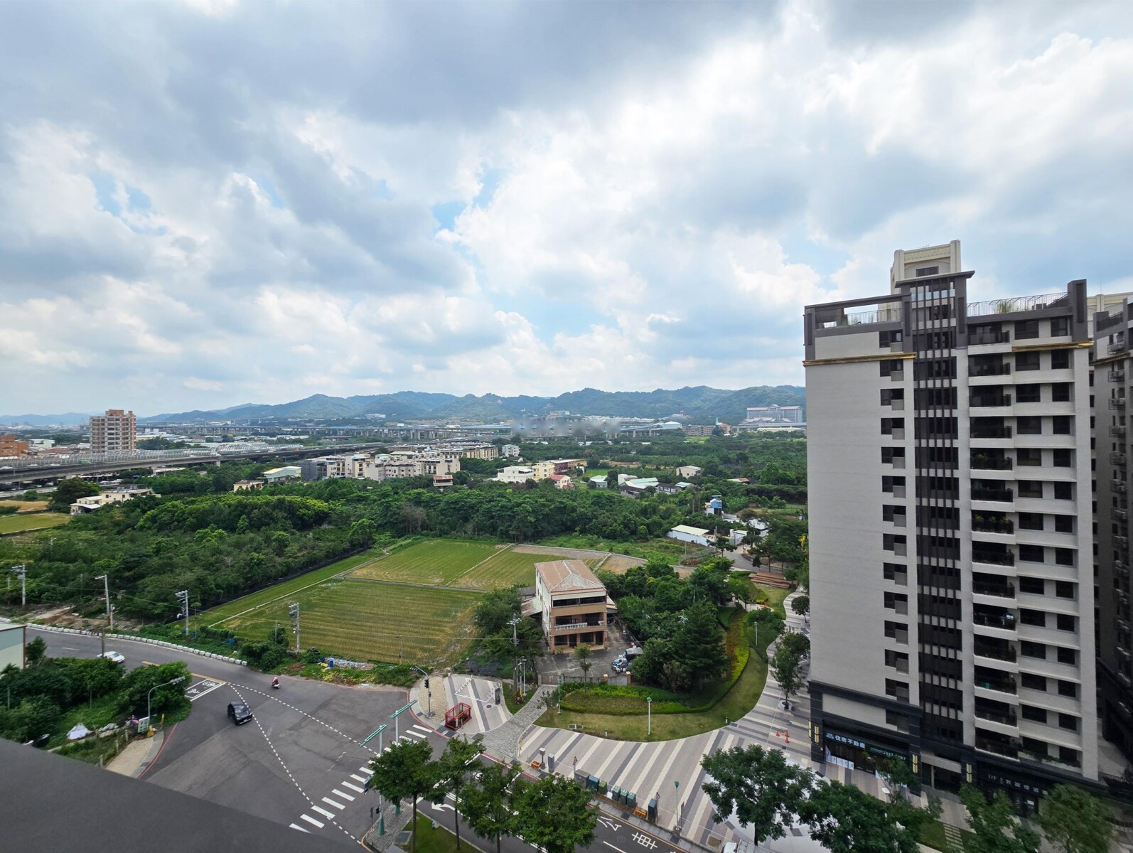 樂屋_台中市北屯區櫻花巨人待售房屋 台中市北屯區櫻花巨人待售房屋