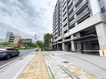 品員道雙店面 - Image 1