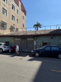 台中市東區信義街 - Image 1