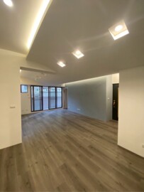 攬月樓待售房屋