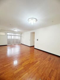 皇城帝寶/陸光七村甲區待售房屋