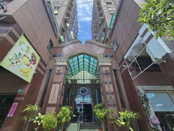 金碧輝煌待售房屋