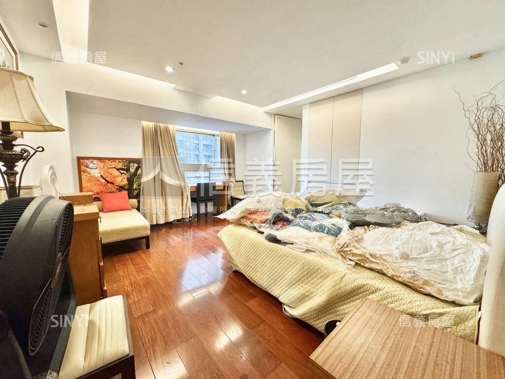 新北市新店區天闊待售房屋