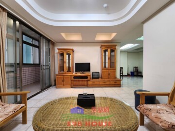 竹北國中旁。超優惠美三房。搶手出租 - Image 1