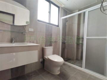 御國尊爵待售房屋