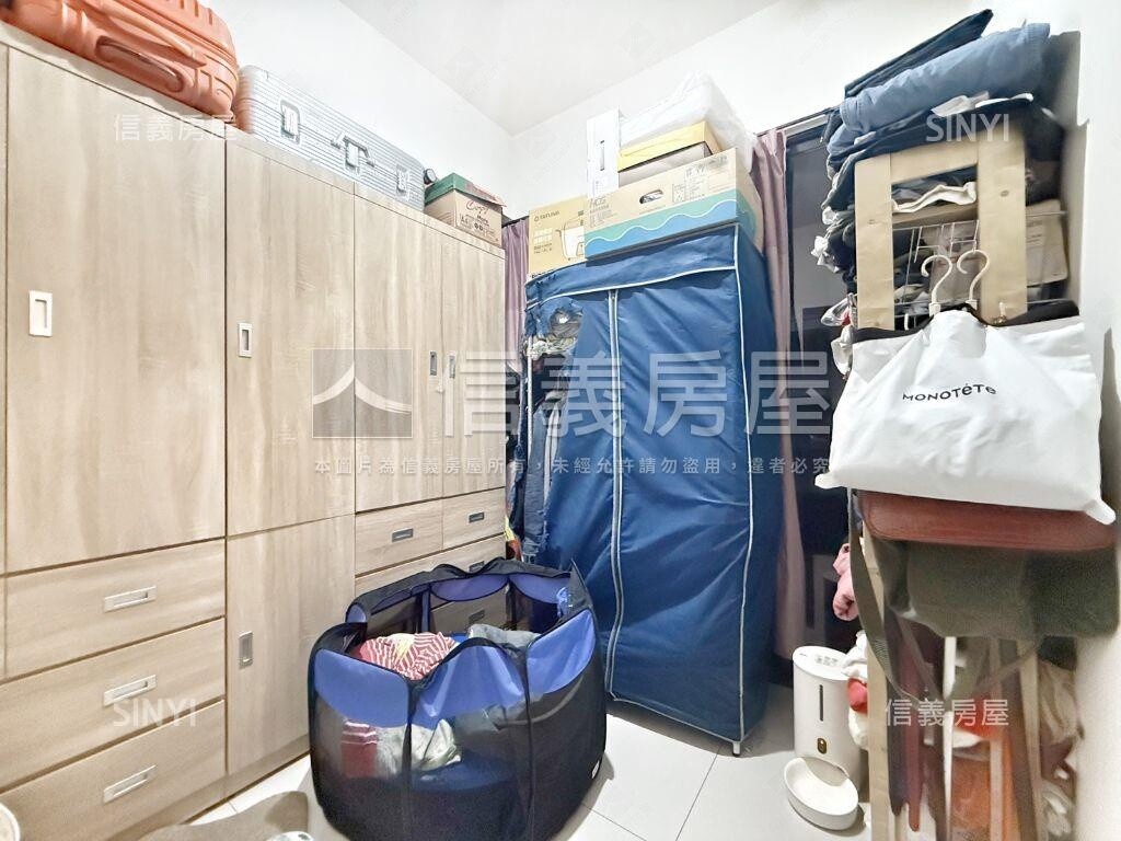 新北市淡水區荷雅時尚館待售房屋
