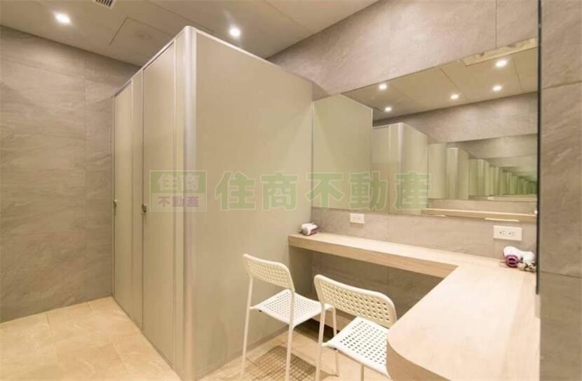 台北市內湖區宏泰巨星待售房屋