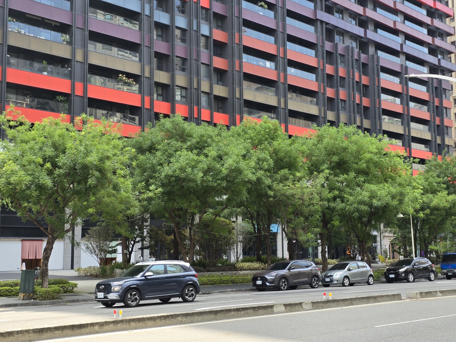 高雄市鼓山區京城美術皇居待售房屋