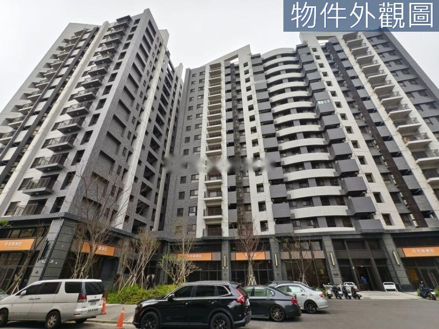 台中市梧棲區佳鋐新邑待售房屋