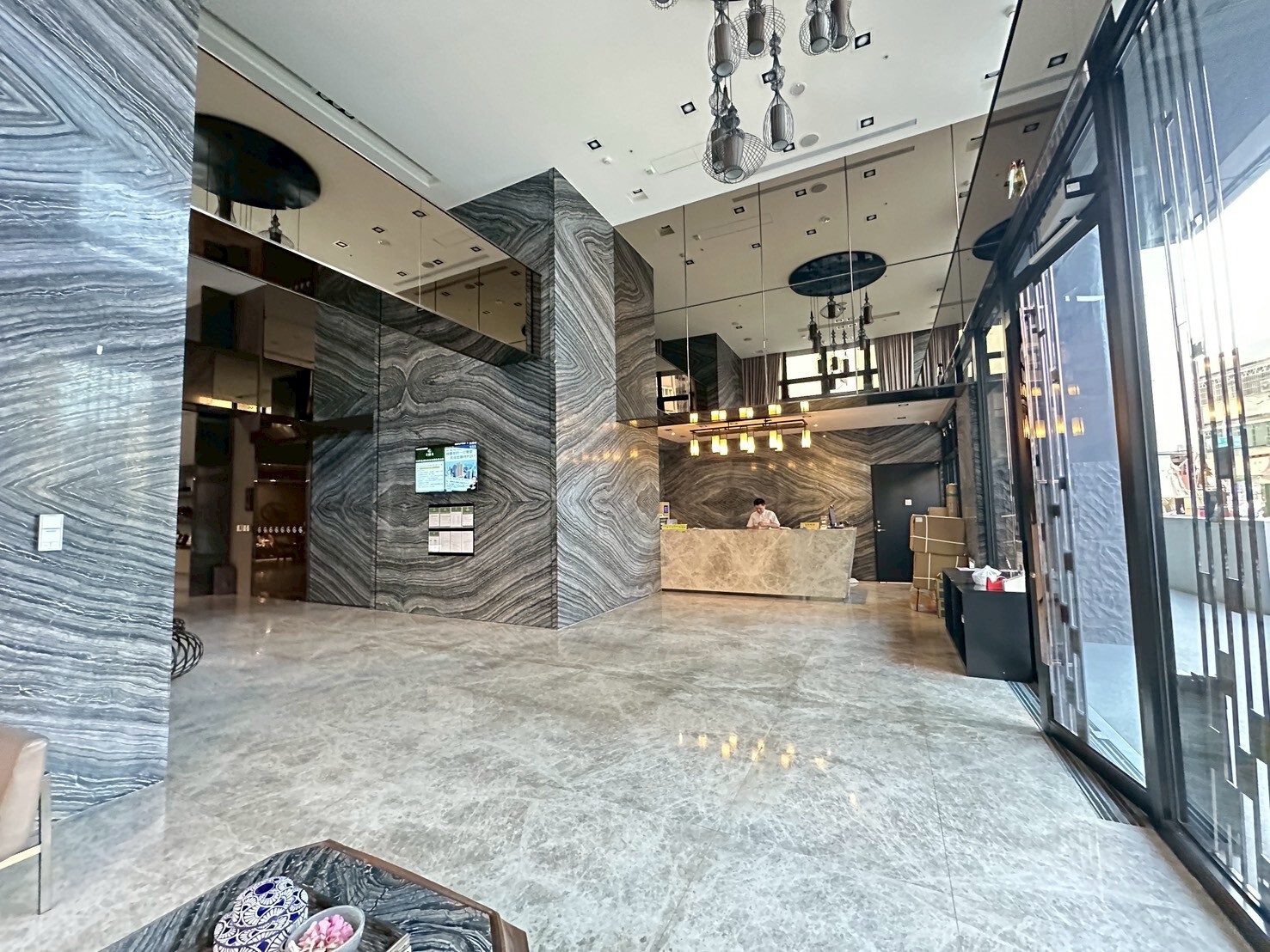 高雄市三民區綠景苑/大綠光待售房屋
