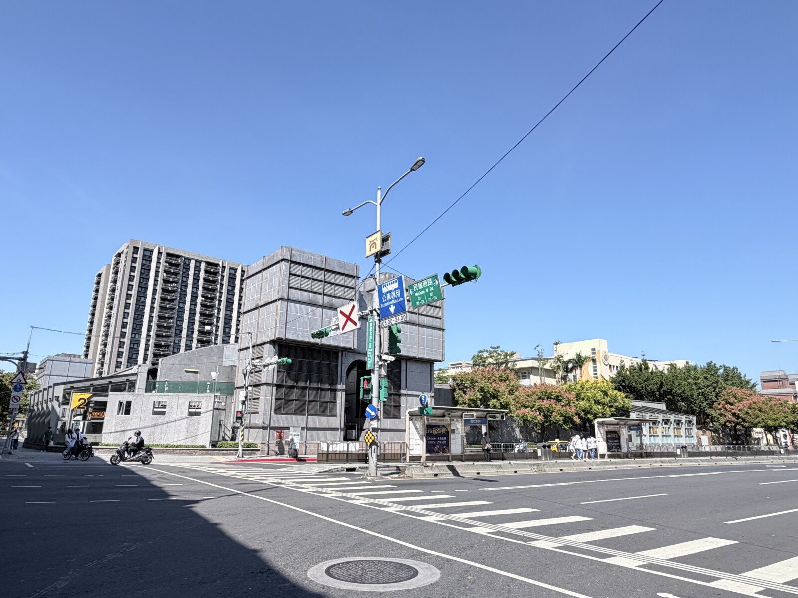 (住商專約)大橋頭捷運站大橋國小旁伊寧街住辦一樓.